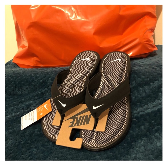 Nike Shoes - NWT Ultra Comfort Nike Thong Slides